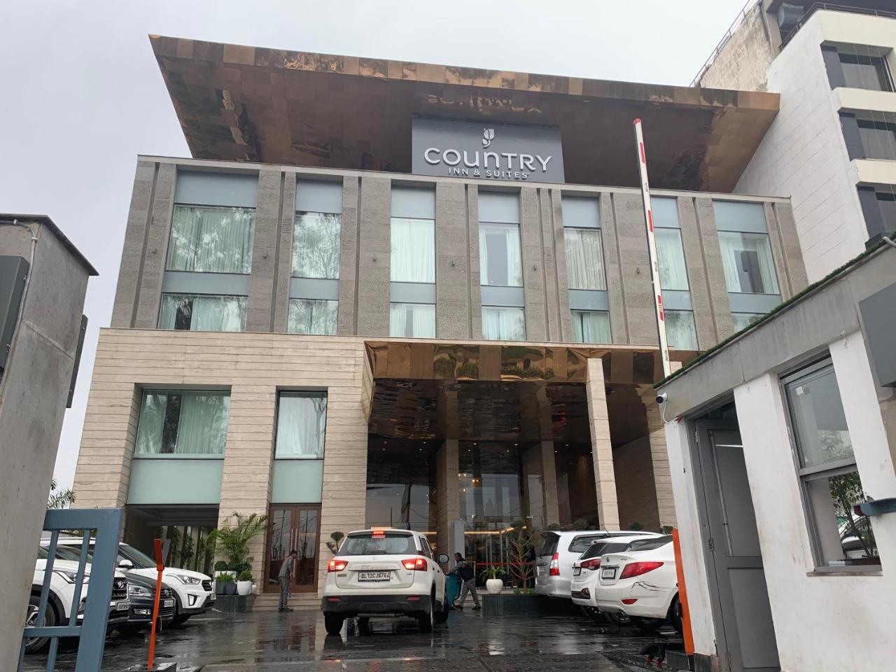 Country Inn & Suites By Radisson Chandigarh Zirakpur 外观 照片